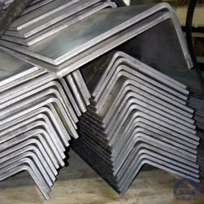 Уголок стальной неравнополочный 100х80х4 мм ст. 3сп/3пс ГОСТ 8510-93 купить в Нижнекамске